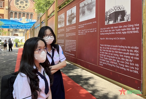 Đường sách TP Hồ Chí Minh tổ chức chuỗi hoạt động kỷ niệm 77 năm Ngày Cách mạng Tháng Tám và Quốc khánh 2-9