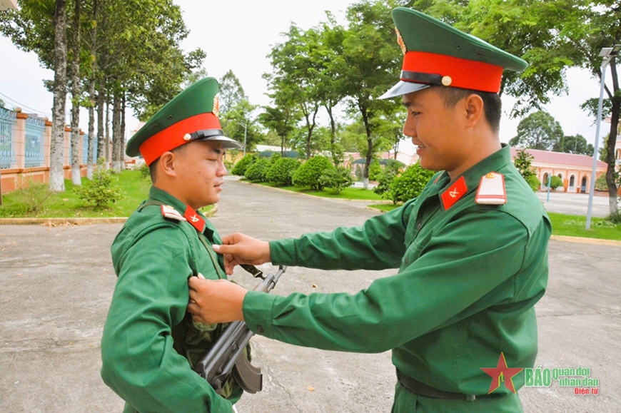 Tiếp thêm động lực phấn đấu