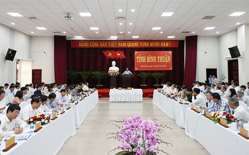 Thủ tướng Chính phủ Phạm Minh Chính làm việc với lãnh đạo chủ chốt tỉnh Bình Thuận