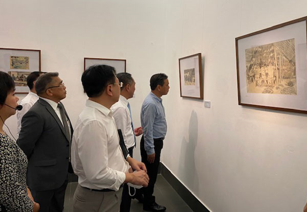 Trưng bày 50 tác phẩm về “Truyền thống hiếu học”