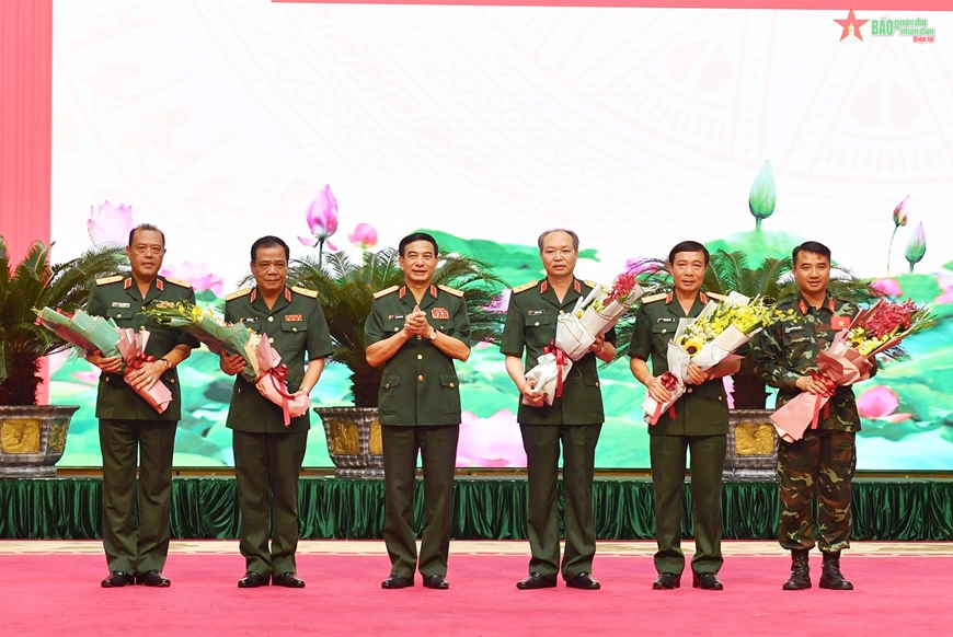 Bộ Quốc phòng tuyên dương thành tích các đội tuyển và lực lượng tham gia Army Games 2022