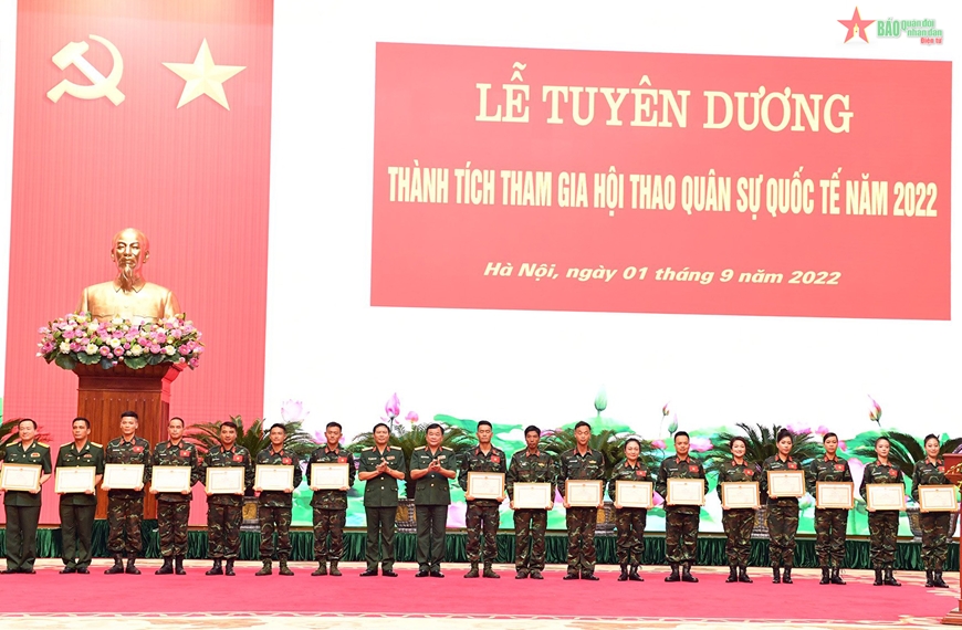 Bộ Quốc phòng tuyên dương thành tích các đội tuyển và lực lượng tham gia Army Games 2022