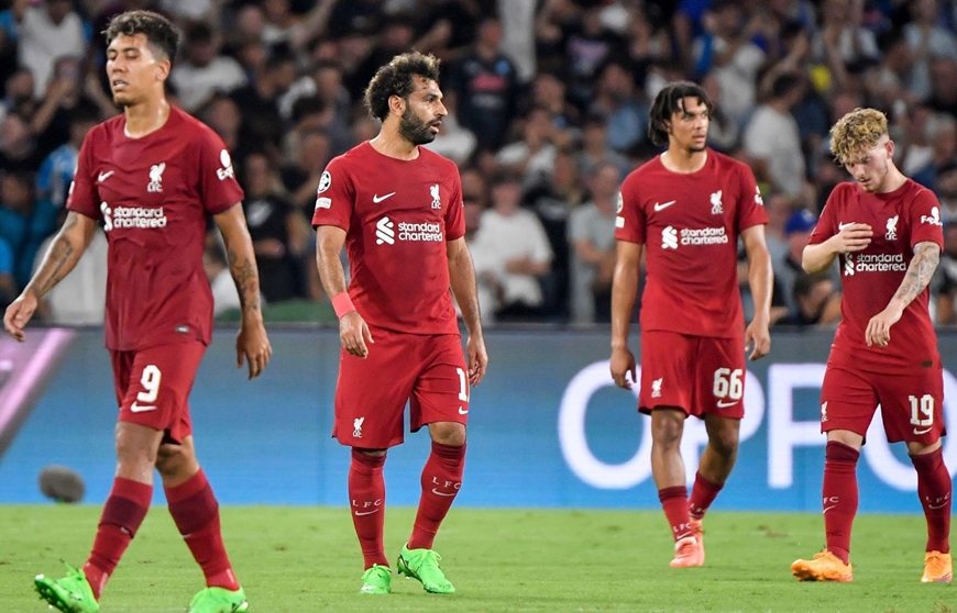 Vòng bảng Champions League: Liverpool thua tan tác, Bayern Munich thắng dễ