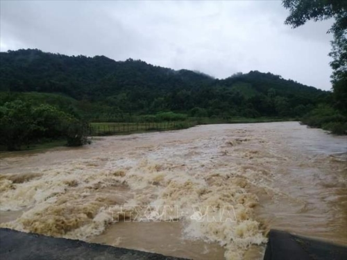 Mưa lớn nhiều địa phương ở Thanh Hóa ngập lụt cục bộ, một số nơi bị cô lập