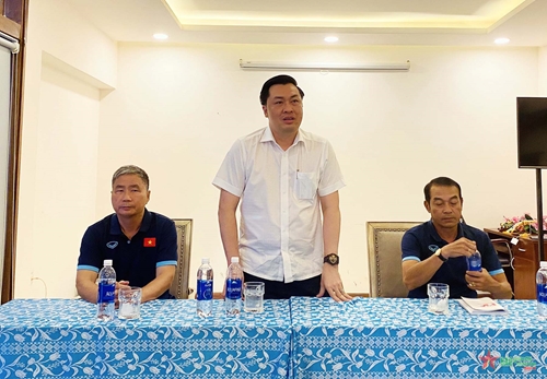 Lãnh đạo Liên đoàn Bóng đá Việt Nam gặp gỡ, động viên đội tuyển U20 Việt Nam 