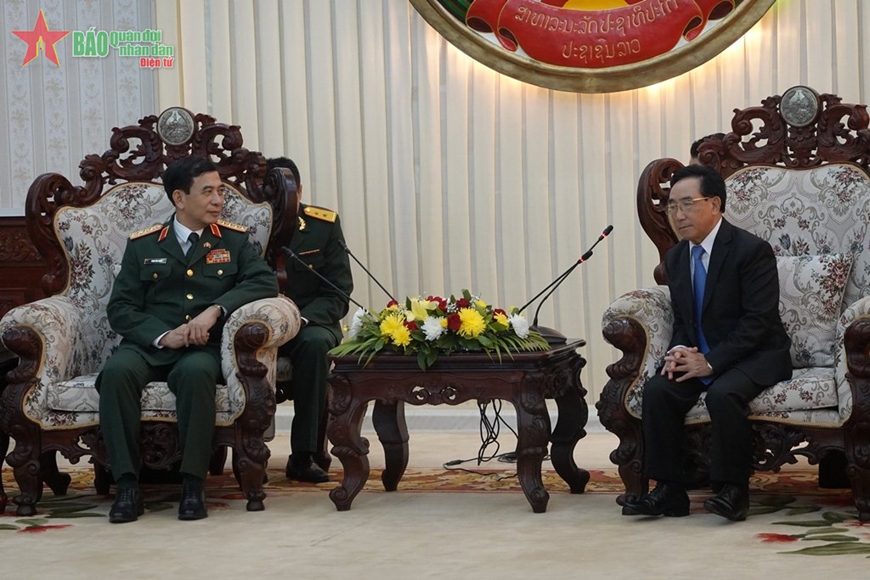 Lãnh đạo Đảng, Nhà nước Lào tiếp Bộ trưởng Bộ Quốc phòng Việt Nam Phan Văn Giang