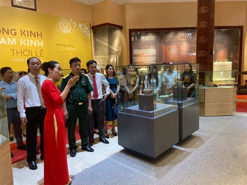 Trưng bày di vật, hiện vật khai quật được tại Hoàng thành Thăng Long và Lam Kinh