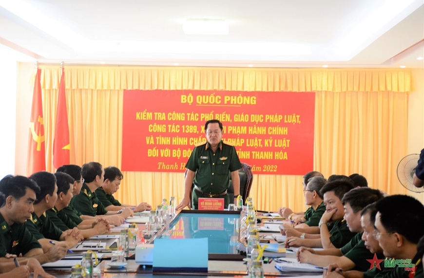 Thượng tướng Võ Minh Lương kiểm tra tại Bộ chỉ huy Bộ đội Biên phòng tỉnh Thanh Hóa