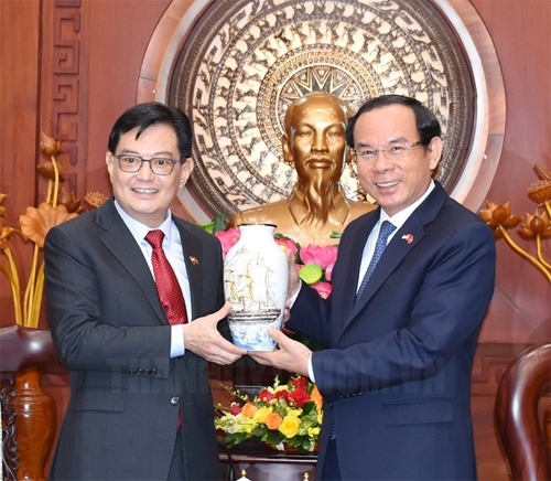 Lãnh đạo TP Hồ Chí Minh tiếp Phó thủ tướng Singapore

