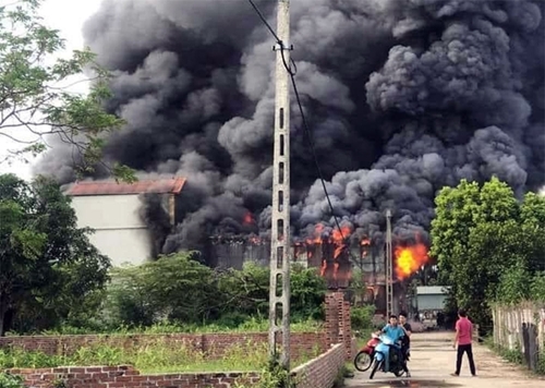 Hà Nội khẩn trương điều tra nguyên nhân vụ cháy xưởng chăn, ga tại Thanh Oai