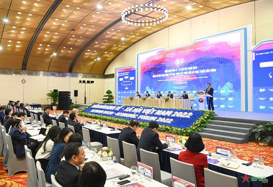 Diễn đàn Kinh tế - Xã hội Việt Nam 2022: Củng cố nền tảng kinh tế vĩ mô