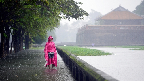 Thời tiết ngày 18-9: Miền Trung, Tây Nguyên có mưa rào và dông

