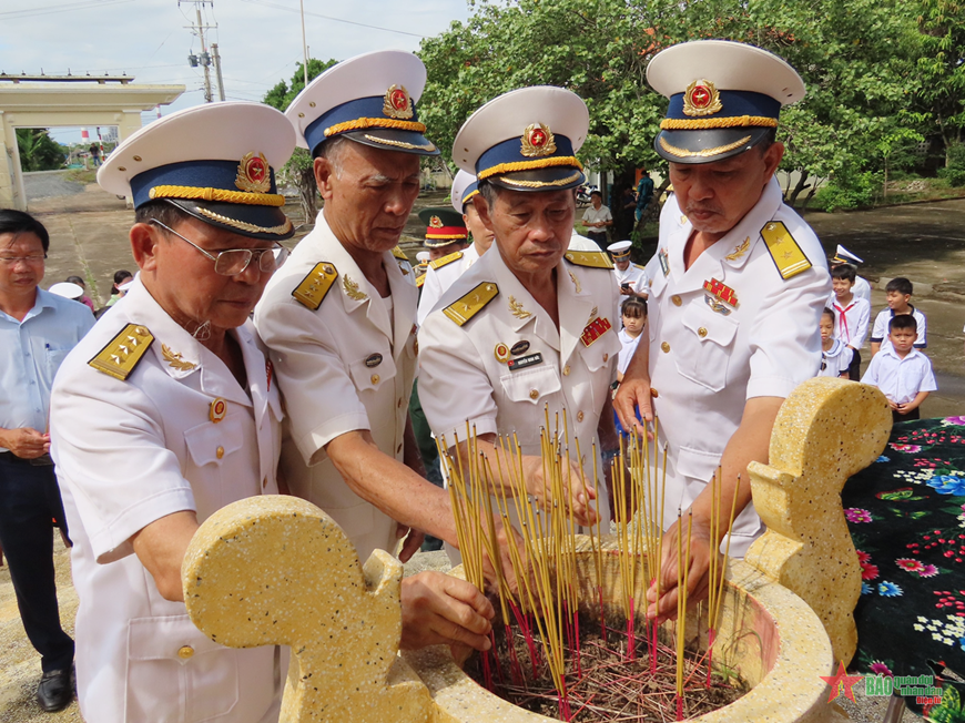 Hội Cựu chiến binh Đoàn tàu không số TP Hồ Chí Minh tổ chức hành trình ý nghĩa ôn lại truyền thống