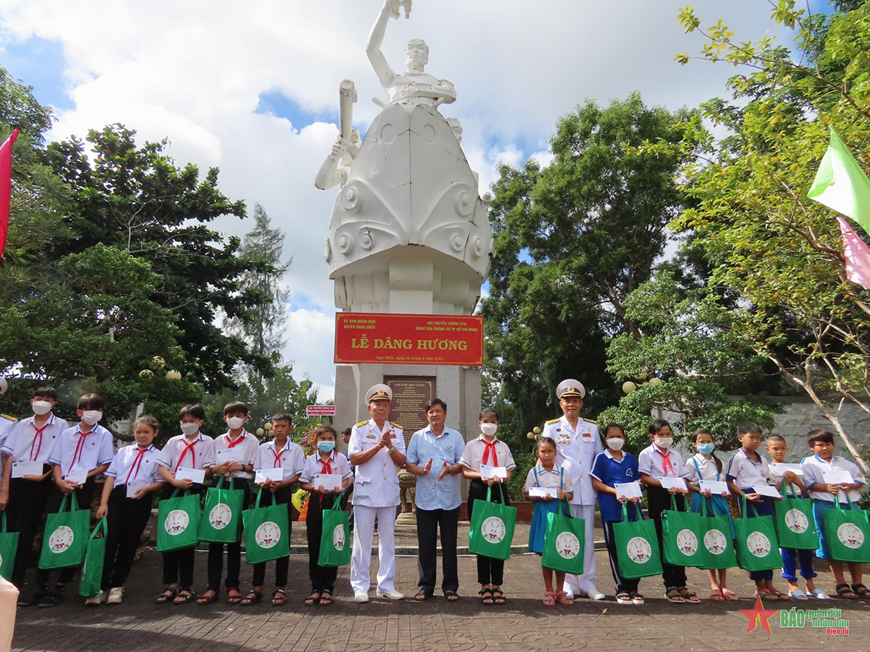 Hội Cựu chiến binh Đoàn tàu không số TP Hồ Chí Minh tổ chức hành trình ý nghĩa ôn lại truyền thống