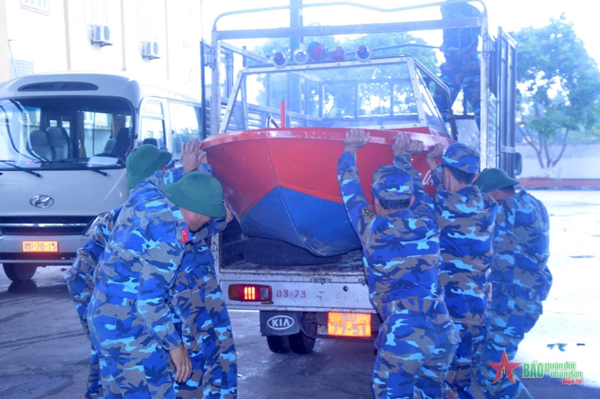 Lữ đoàn Vận tải thủy 873 sẵn sàng ứng phó mùa mưa bão