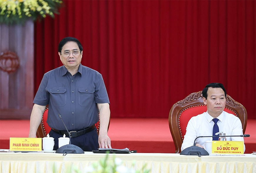 Thủ tướng Chính phủ Phạm Minh Chính làm việc với Ban Chấp hành Đảng bộ tỉnh Yên Bái