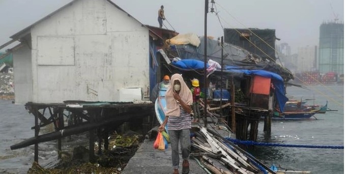Siêu bão Noru đổ bộ Philippines: 5 người thiệt mạng, nhiều khu vực chìm trong biển nước