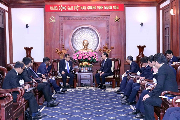 Lãnh đạo TP Hồ Chí Minh tiếp Quốc vụ khanh Bộ Ngoại giao và Bộ Giáo dục Ấn Độ