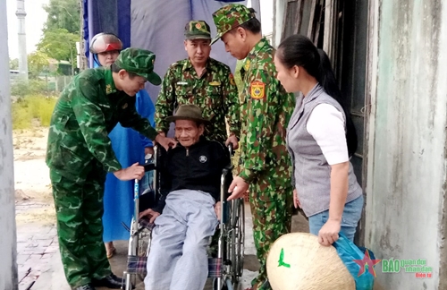 LLVT tỉnh Quảng Nam sơ tán hàng chục nghìn người dân đến nơi an toàn
