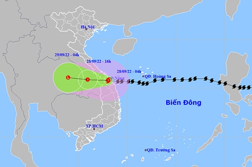 Tâm bão số 4 tại khu vực Thừa Thiên Huế đến Quảng Ngãi