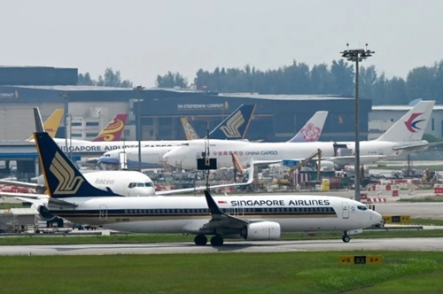 Singapore điều máy bay chiến đấu hộ tống máy bay chở khách

