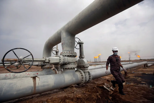 OPEC+ khởi động các cuộc thảo luận về cắt giảm sản lượng
