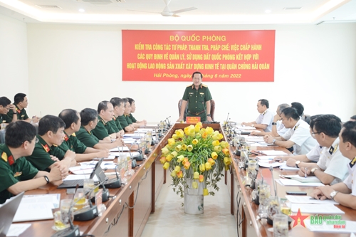 Bộ Quốc phòng hướng dẫn các cơ quan, đơn vị hưởng ứng Ngày Pháp luật Việt Nam năm 2022