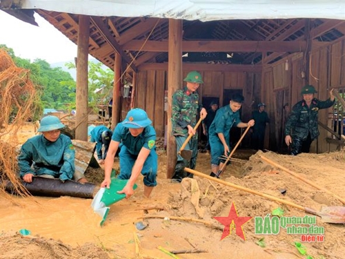 LLVT tỉnh Nghệ An: Dồn lực khắc phục hậu quả lũ quét tại huyện Kỳ Sơn