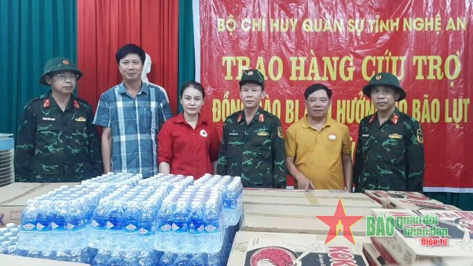 Lũ quét tại huyện Kỳ Sơn (Nghệ An): Tiếp cận được các địa bàn cô lập, tăng cường lực lượng giúp dân