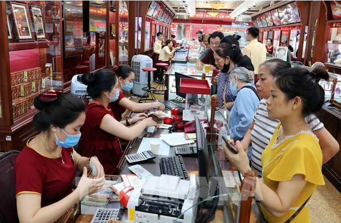 Giá vàng trong nước giằng co giữa tăng và giảm