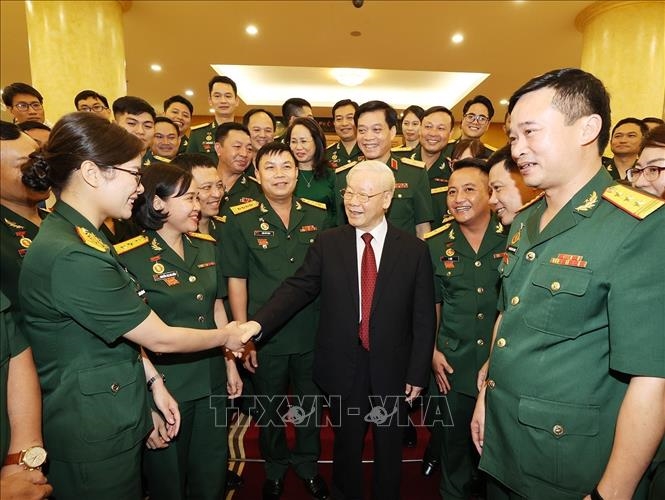 Tổng Bí thư Nguyễn Phú Trọng gặp mặt đại biểu ưu tú thanh niên quân đội