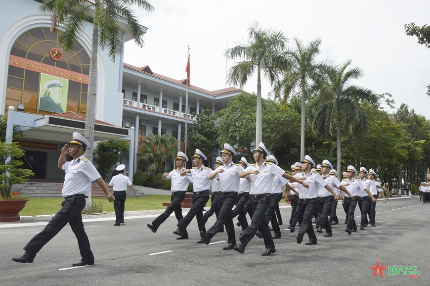 Bộ tư lệnh Vùng 2 Hải quân kiểm tra xây dựng vững mạnh toàn diện đối với Lữ đoàn 125