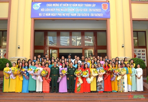 Ban Cơ yếu Chính phủ tổ chức gặp mặt cán bộ, hội viên phụ nữ