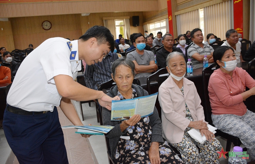 Vùng Cảnh sát biển 2, đồng hành cùng ngư dân