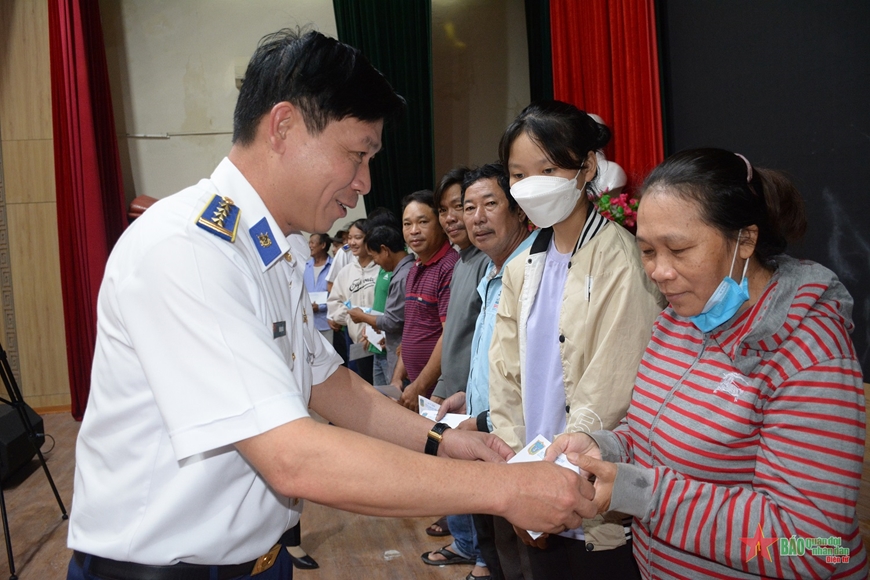 Vùng Cảnh sát biển 2, đồng hành cùng ngư dân