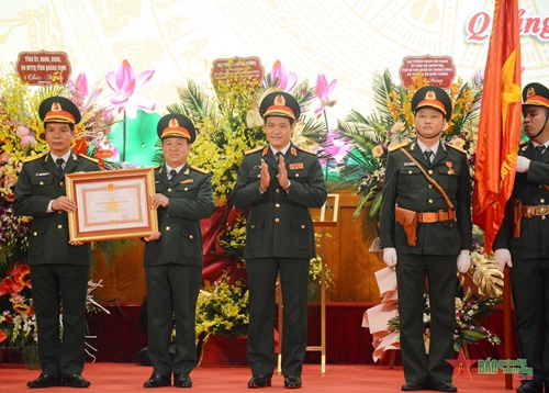 Lực lượng vũ trang tỉnh Quảng Ninh đón nhận Huân chương Quân công hạng Nhất