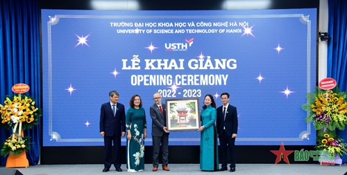 Trường Đại học Khoa học và Công nghệ Hà Nội khai giảng năm học 2022-2023