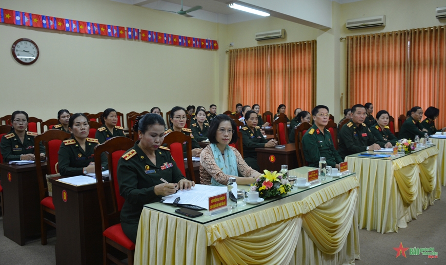 Tập huấn nghiệp vụ công tác phụ nữ cho cán bộ phụ nữ Quân đội nhân dân Lào