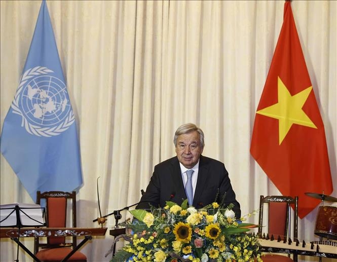 Chủ tịch nước Nguyễn Xuân Phúc và Tổng Thư ký António Guterres chủ trì Lễ kỷ niệm 45 năm Việt Nam gia nhập Liên hợp quốc
