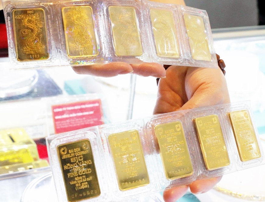 Giá vàng hôm nay 23-10: Giá vàng trong nước tiếp đà tăng
