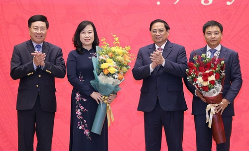 Thủ tướng Chính phủ Phạm Minh Chính trao quyết định bổ nhiệm Bộ trưởng Bộ Y tế và Giao thông vận tải

