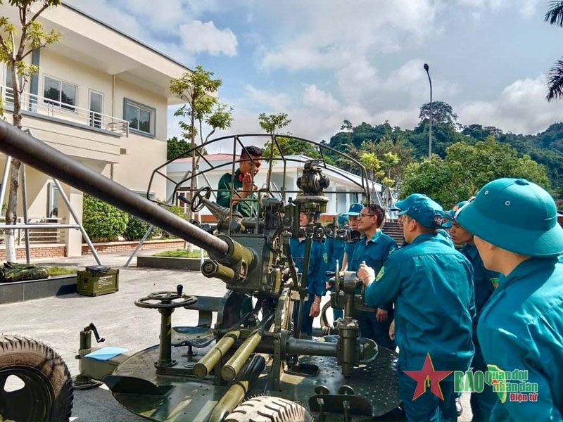 Lai Châu: Khai mạc huấn luyện Đại đội tự vệ pháo phòng không 37mm-1