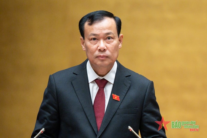 Đại tướng Phan Văn Giang trình Quốc hội dự án Luật Phòng thủ dân sự