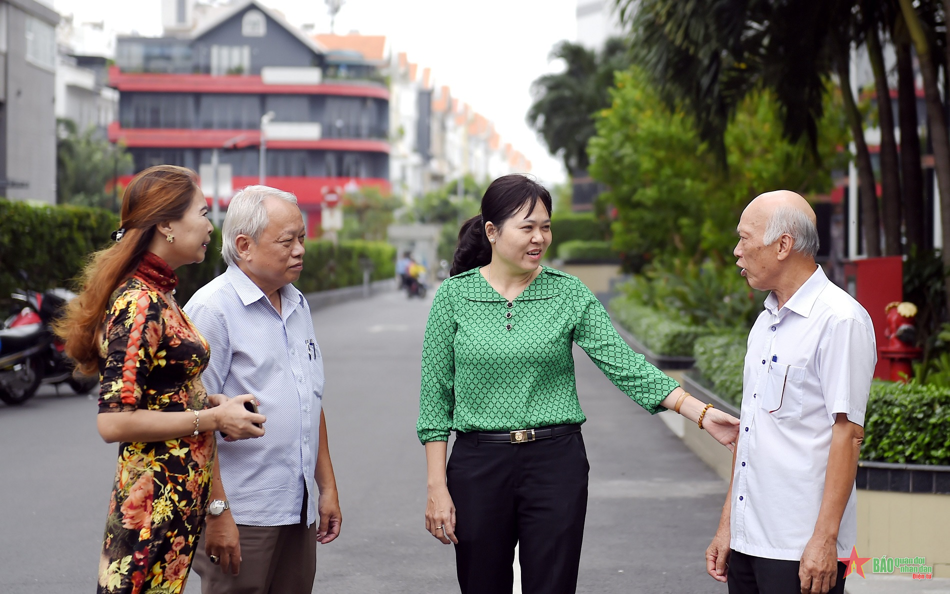 Bài 3: Khi đảng viên cơ sở tiên phong (tiếp theo và hết)