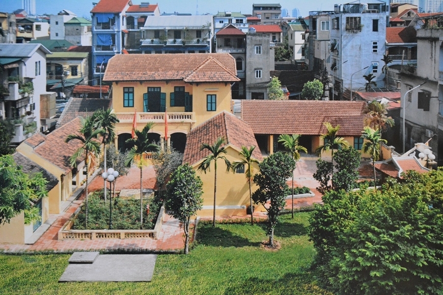 Về thăm nơi Bác Hồ viết 
