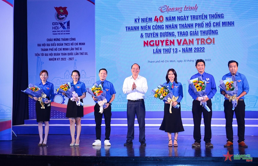 Trao Giải thưởng Nguyễn Văn Trỗi cho 44 gương thanh niên công nhân