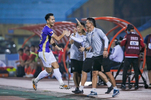 Kết quả vòng 22 V-League 2022: Hà Nội FC đòi lại ngôi đầu bảng