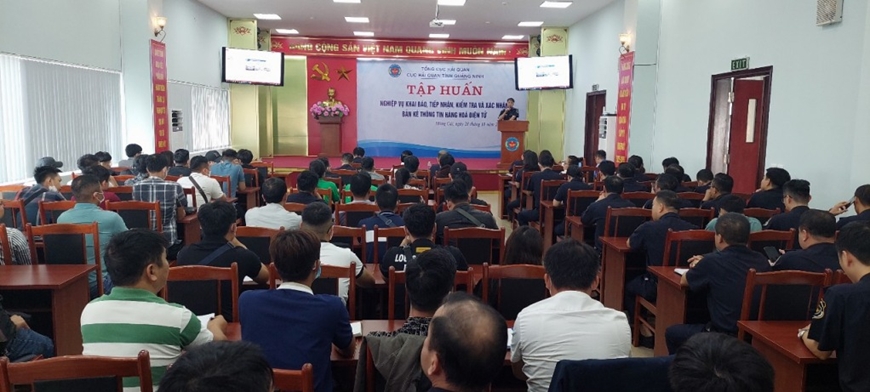 Tập huấn khai báo, tiếp nhận, kiểm tra, xác nhận bản kê thông tin hàng hóa nhập khẩu tại Quảng Ninh