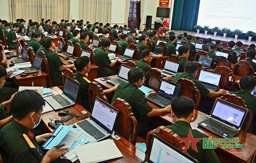 Quân khu 9 tập huấn sử dụng Hệ thống thông tin giải quyết thủ tục hành chính Bộ Quốc phòng