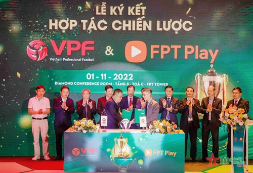 FPT Play sở hữu bản quyền các giải bóng đá chuyên nghiệp Việt Nam